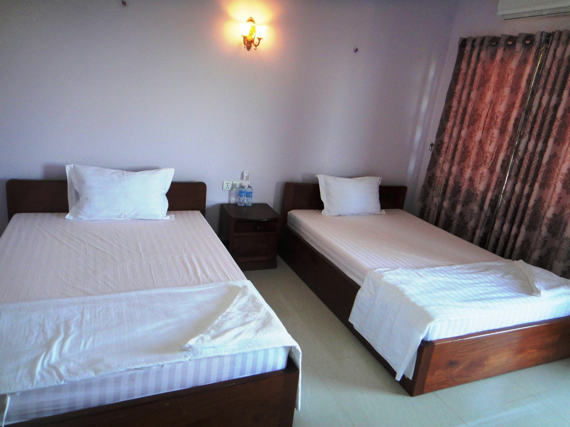 Sambo Leap Guesthouse กำปอต ภายนอก รูปภาพ