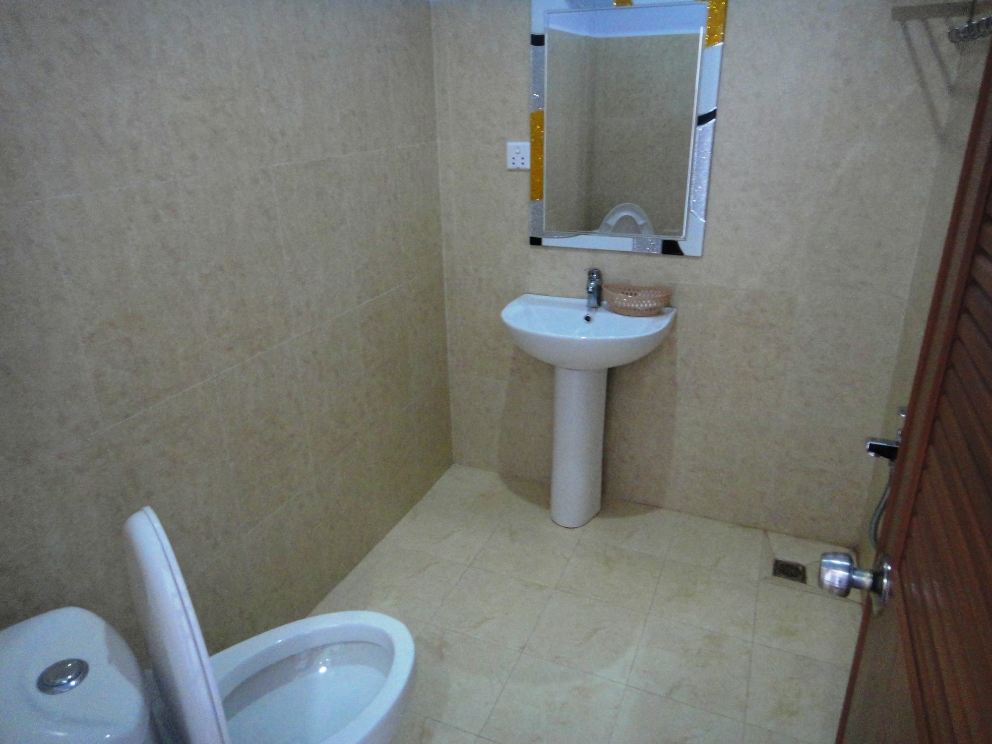 Sambo Leap Guesthouse กำปอต ภายนอก รูปภาพ