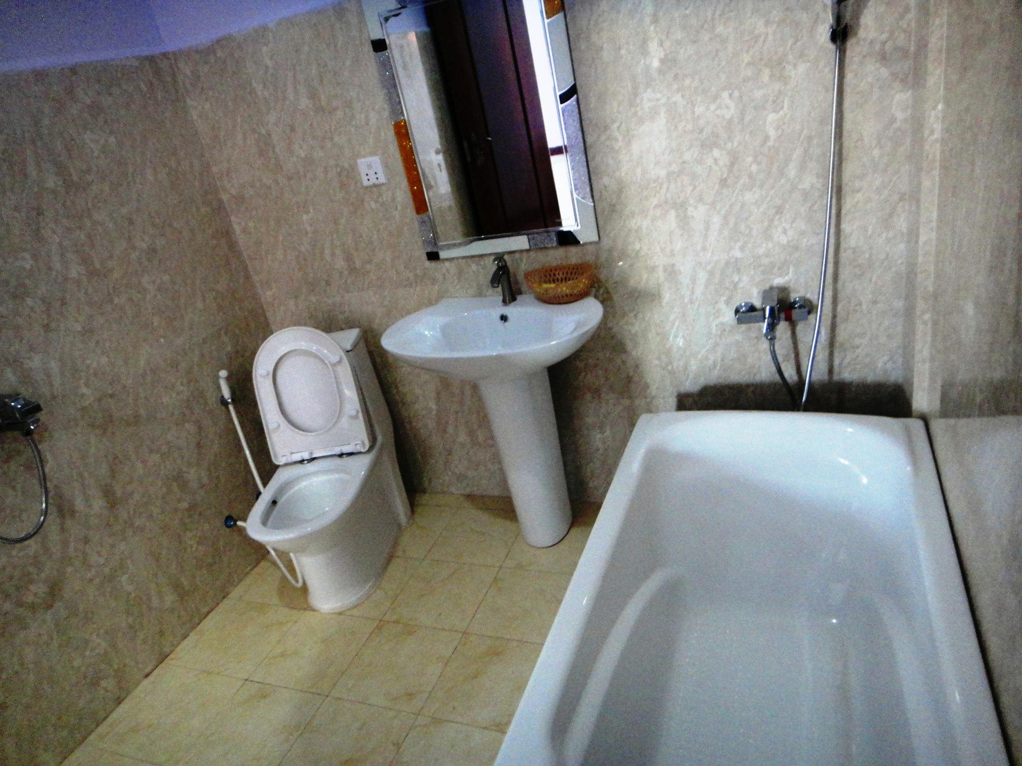 Sambo Leap Guesthouse กำปอต ภายนอก รูปภาพ