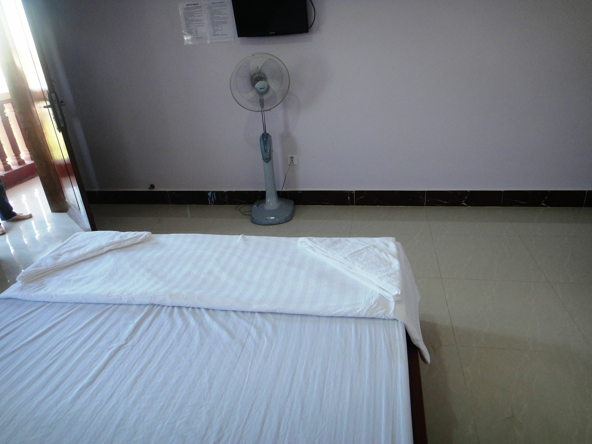 Sambo Leap Guesthouse กำปอต ภายนอก รูปภาพ