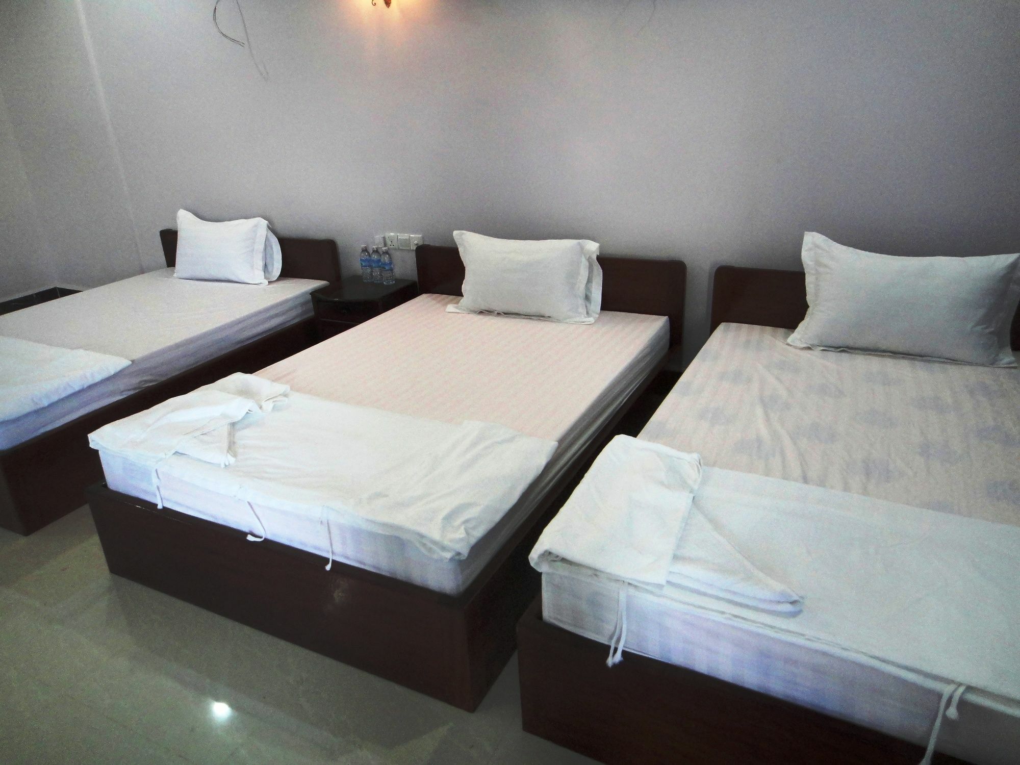 Sambo Leap Guesthouse กำปอต ภายนอก รูปภาพ